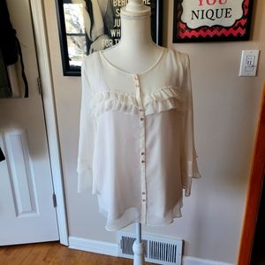L ultra feminine off Iwhite blouse Lauren Conrad